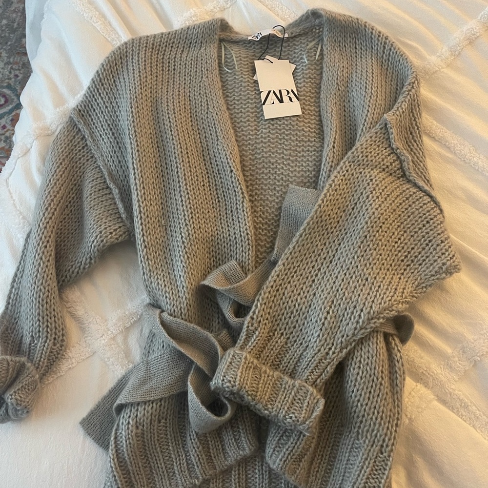 NWT Zara sweater